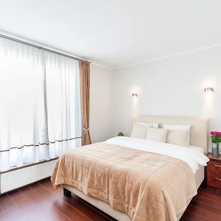 In Gedimino Av By Urban Rent 公寓