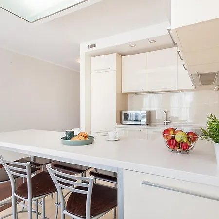 公寓 In Gedimino Av By Urban Rent *