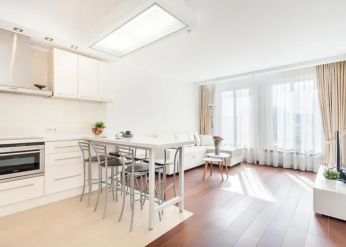 In Gedimino Av By Urban Rent Апартаменти