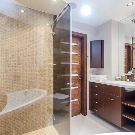 Apartamento In Gedimino Av By Urban Rent *